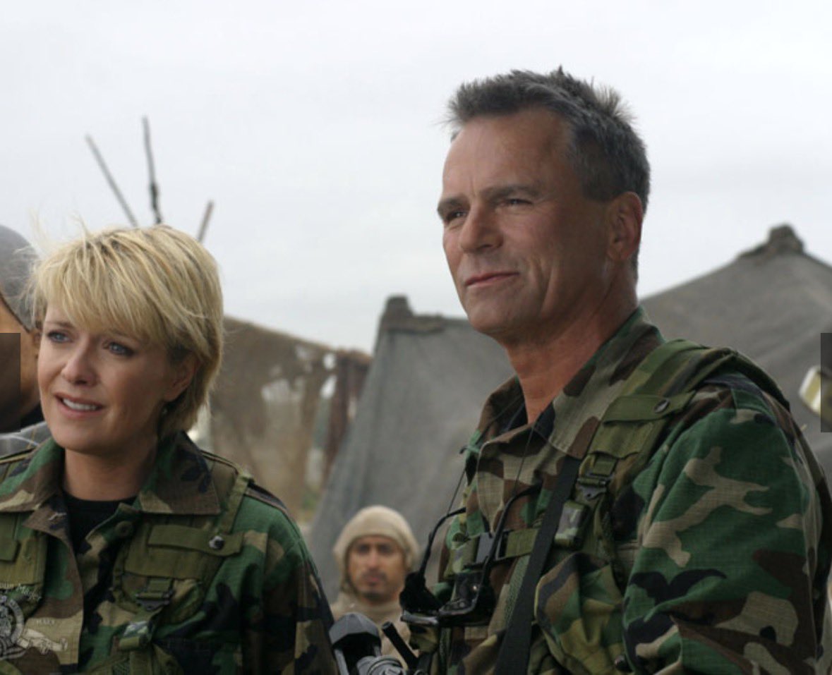 Akamamom's tweet photo. It’s #TuesdayMuseday!
Dunno why—but this picture made me laugh. Maybe it’ll make you laugh, too! Even better—maybe it’ll inspire a fic! Imagine! Write! Share! 😃 #stargate #samandjack #stargatefanfic #stargatesg1
https://t.co/9bNyUltoYs https://t.co/g9XKs144VN
