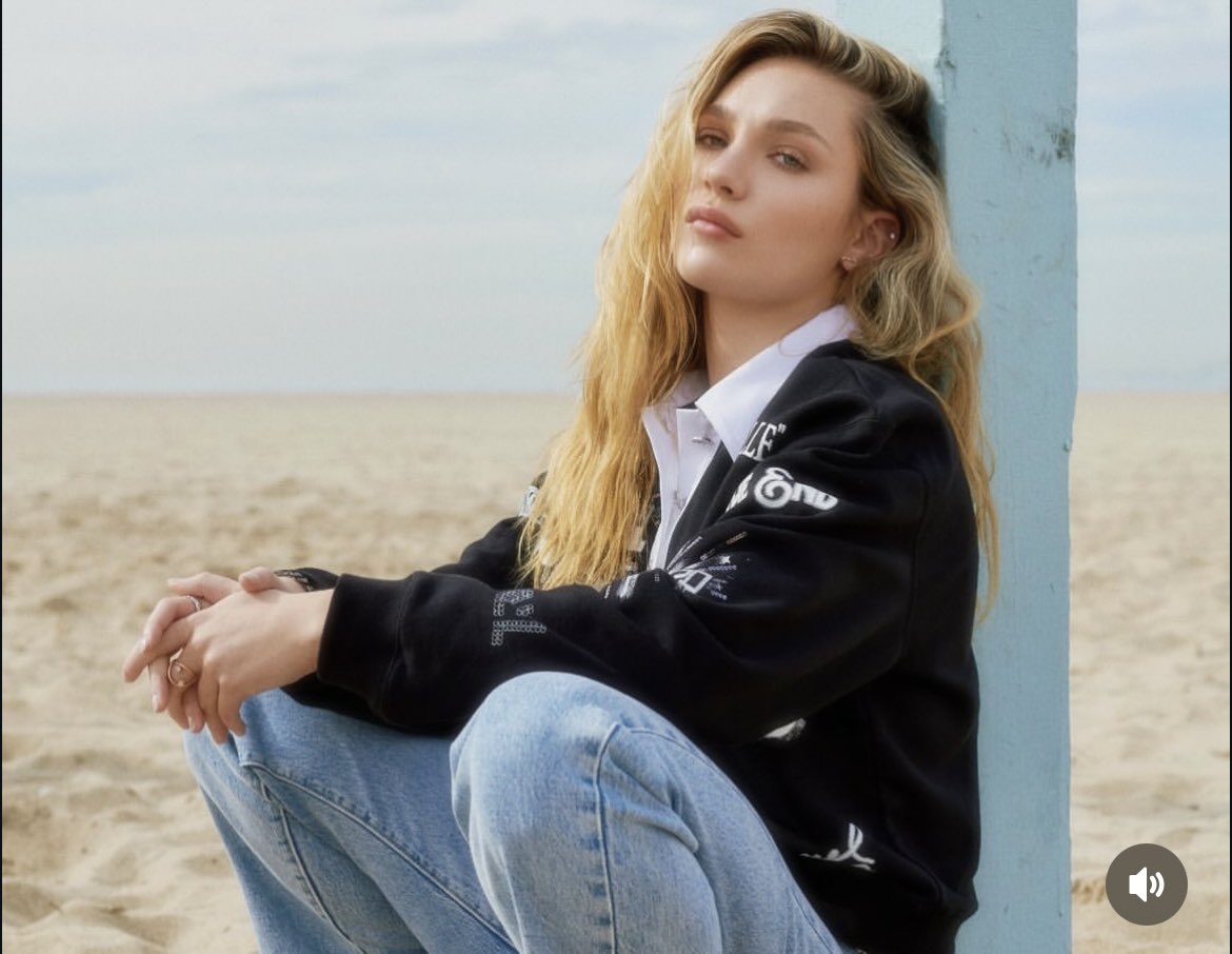 Maddie Ziegler (Rp) (PARODY)๐ฎ๐ฉต๐ tweet media