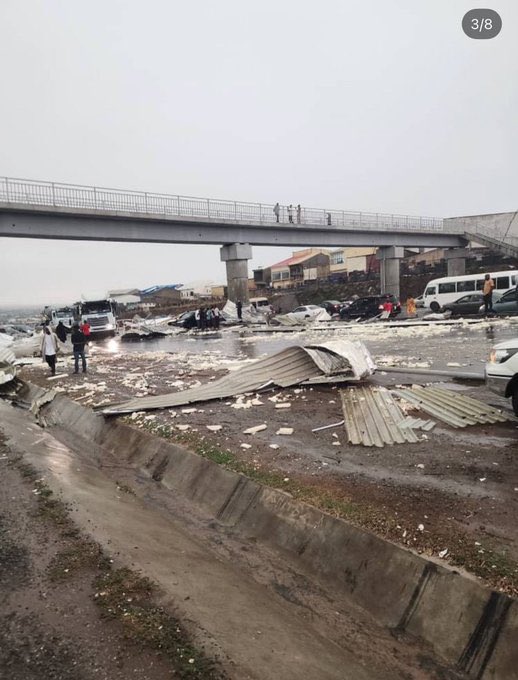 Chigozieialex's tweet photo. Hours after the FCT Minister visited a collapsed hotel in Jikwoyi and ordered arrests, his own ₦51 billion Kugbo Bus Terminal is now severely damaged by rain, roof sections down, debris on the highway, massive gridlock.

Billions spent on a "world-class" terminal that can't withstand basic rain? This is what incompetence looks like. Abuja commuters deserve better infrastructure, not expensive failures!