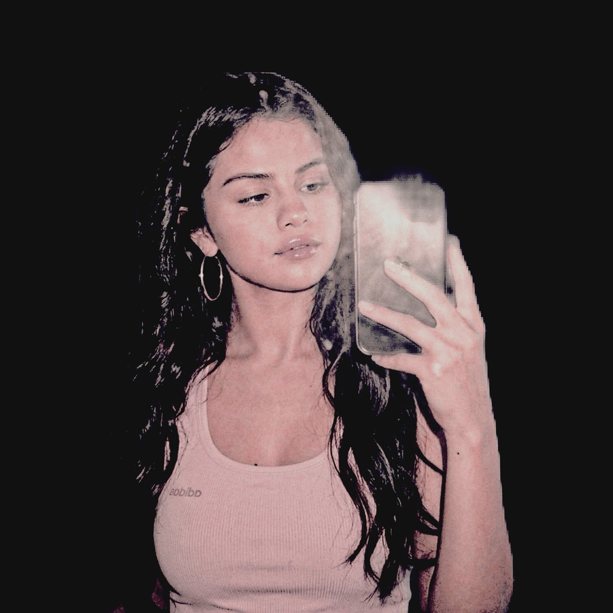 𝐶𝐻𝐿𝑂𝐸 𝐹𝐸𝑅𝑁𝐴𝑍𝐷𝐸𝑍. tweet media