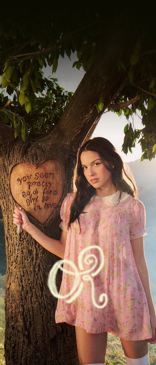 enjoywithmaio's tweet image. Girl So In Love | Wallpapers 🩷🌳

📍Remember to load in 4K 🎀🌟
📍Also for iPad &amp;amp; Desktop 💻☁️

#OliviaRodrigo #Wallpapers #youseemprettysadforagirlsoinlove