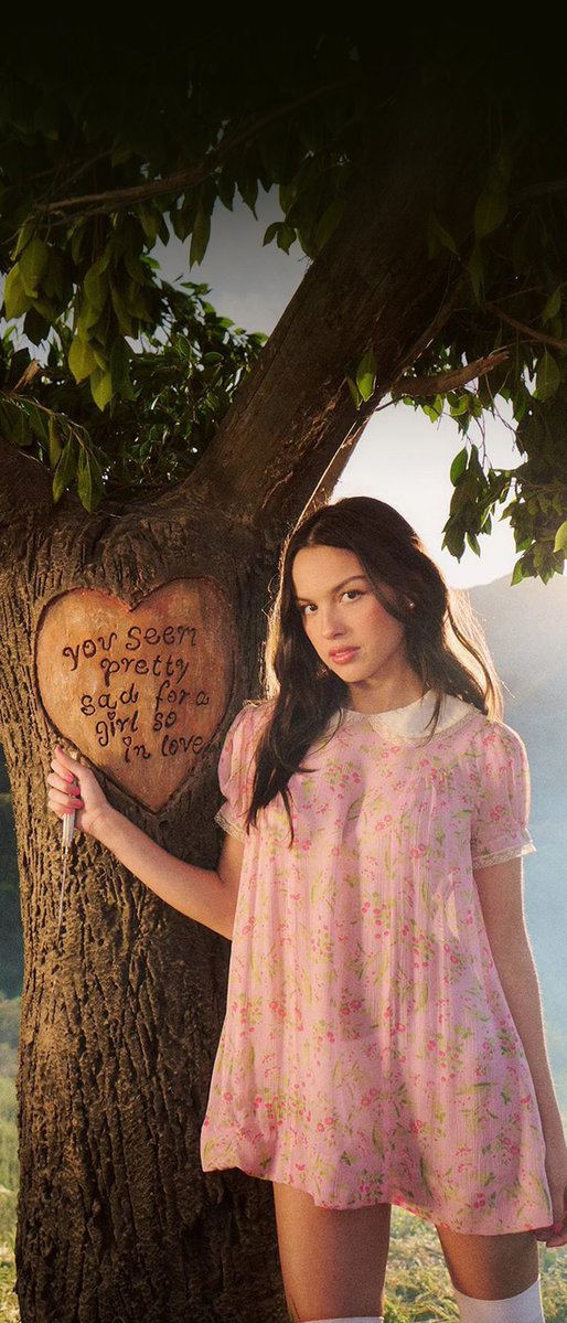 enjoywithmaio's tweet image. Girl So In Love | Wallpapers 🩷🌳

📍Remember to load in 4K 🎀🌟
📍Also for iPad &amp;amp; Desktop 💻☁️

#OliviaRodrigo #Wallpapers #youseemprettysadforagirlsoinlove
