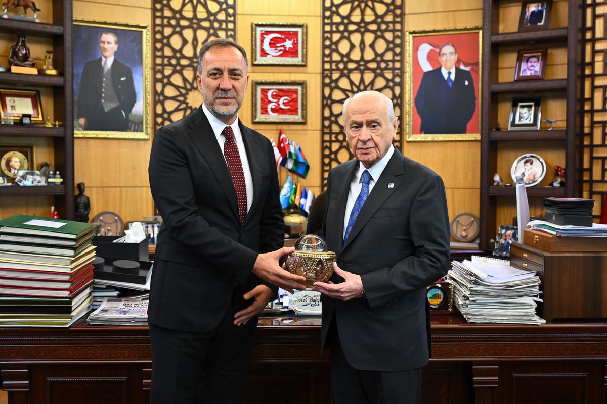 Genel Başkanımız Bilge Liderimiz Sayın Devlet Bahçeli’nin takdir ve tensipleriyle Milliyetçi Hareket Partisi İstanbul İl Başkanlığı görevi tarafımıza tevdi edilmiştir.

Üstlenmiş olduğumuz bu görev; bir hizmet alanı, bir mücadele sahası ve bir dava nöbetidir. 
Sorumluluğumuz