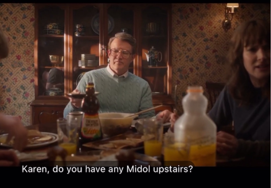 JaneSmi59961167's tweet photo. My baconplate of the day was that Joyce, as revealed by her request for midol, was canonically on her period during the events of s5. Her boyfriend was trapped in the UD, her son’s mind was taken by Vecna, her daughter evaporated and all the while she was having period cramps :( https://t.co/rRCuHcUzuH