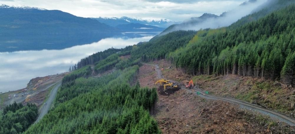 SergioChapa's tweet image. 🇨🇦 Cedar LNG is now expecting its FLNG production ship to arrive in 1H 2028

As seen in the photo below, the ship is already under cosntruction by Samsung Heavy Industries in South Korea.

#LNG #ONGT #NatGas #Shale #OOTT #BritishColumbia #Canada #SouthKorea