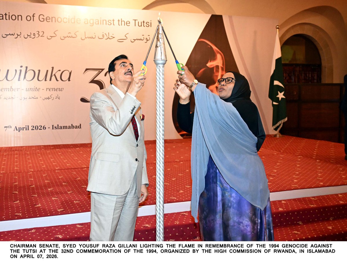 SenatePakistan's tweet image. 🇵🇰🤝🇷🇼 Chairman Senate Syed Yousaf Raza Gilani attends commemoration of Genocide against Tutsi in Rwanda in Islamabad; expresses solidarity with people of Rwanda, reaffirming Pakistan’s commitment to peace, justice &amp;amp; human dignity.
#RwandaGenocide #NeverAgain #PakRwandaRelations