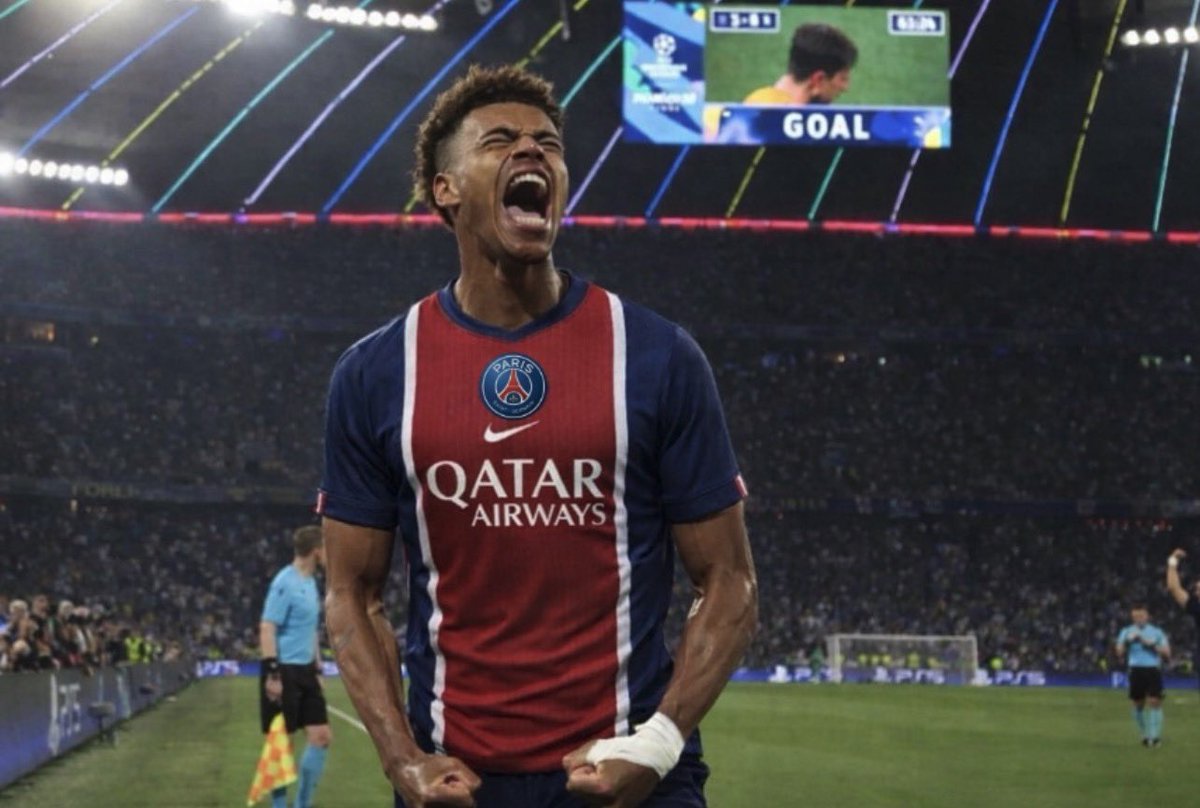 lélé ❤️💙 tweet media