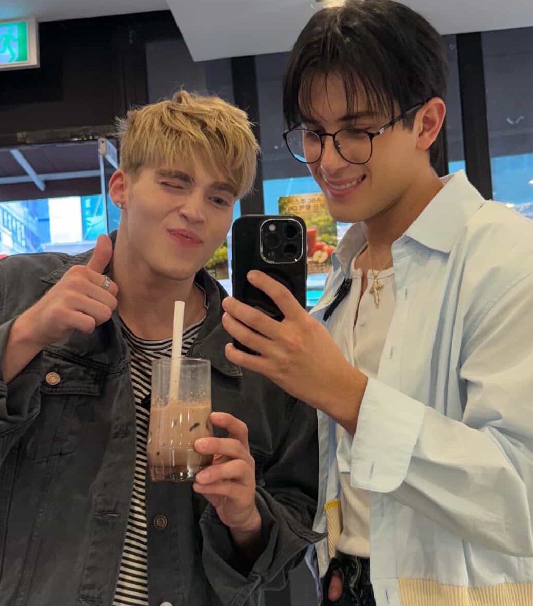 𝙘𝙝𝙚𝙧𝙧𝙮 tweet media