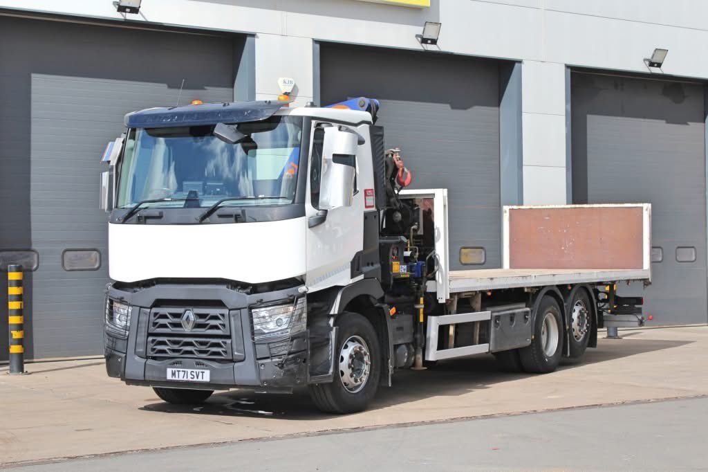 _mmacquisition's tweet photo. 2021 (71) RENAULT C 380 6X2 FLATBED W/ PM SERIES 15.5 CRANE https://t.co/woObSe1wjU