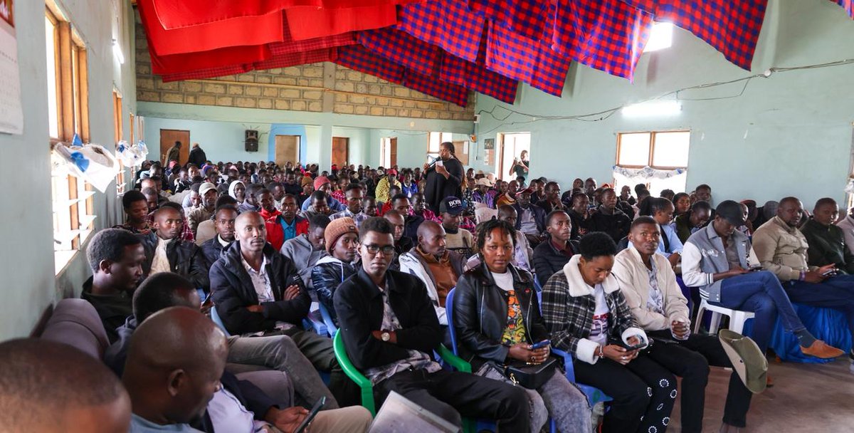 KazoeD's tweet photo. Youth Engagement Forum – Ngoswani Eastern Cluster

The Youth Engagement Forum at Ngoswani Eastern Cluster was a great success. The meeting focused on equipping young people with vital information and strengthening youth frameworks and policies within the Mara landscape. https://t.co/s535KuIYMj