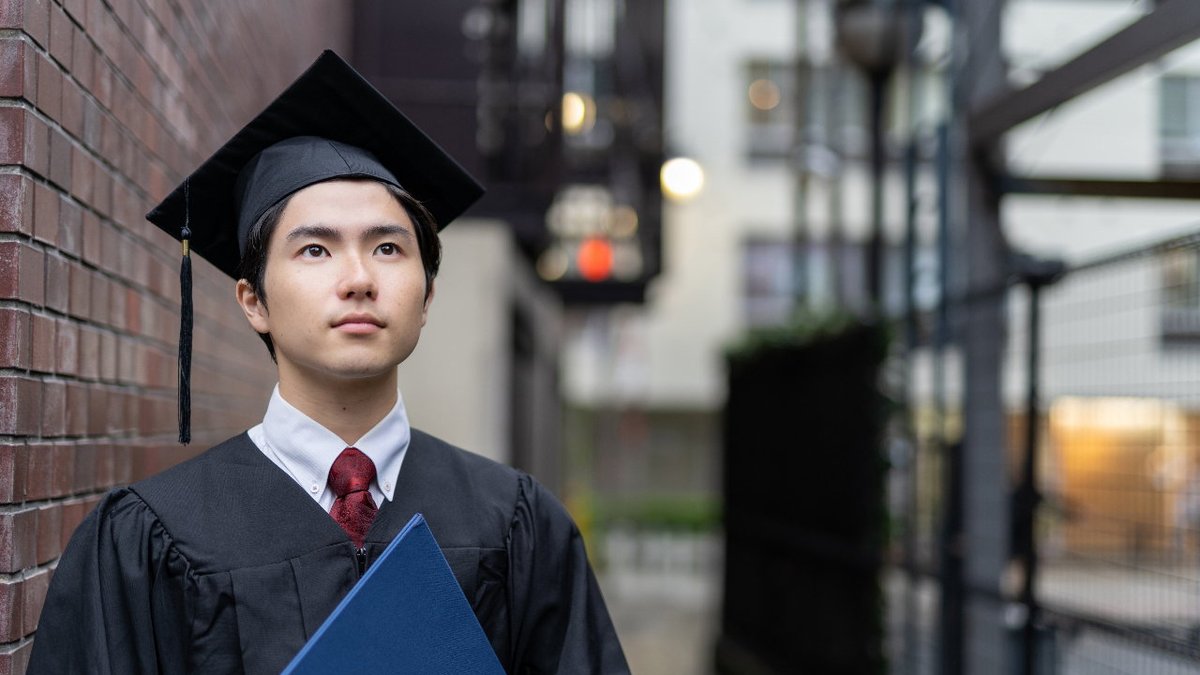 businessamnl's tweet image. Kosten particuliere universiteiten Tokio stijgen tot recordhoogte businessam.be/kosten-particu… #onderwijs #tokio #particuliereuniversiteiten #studiekosten #financieel