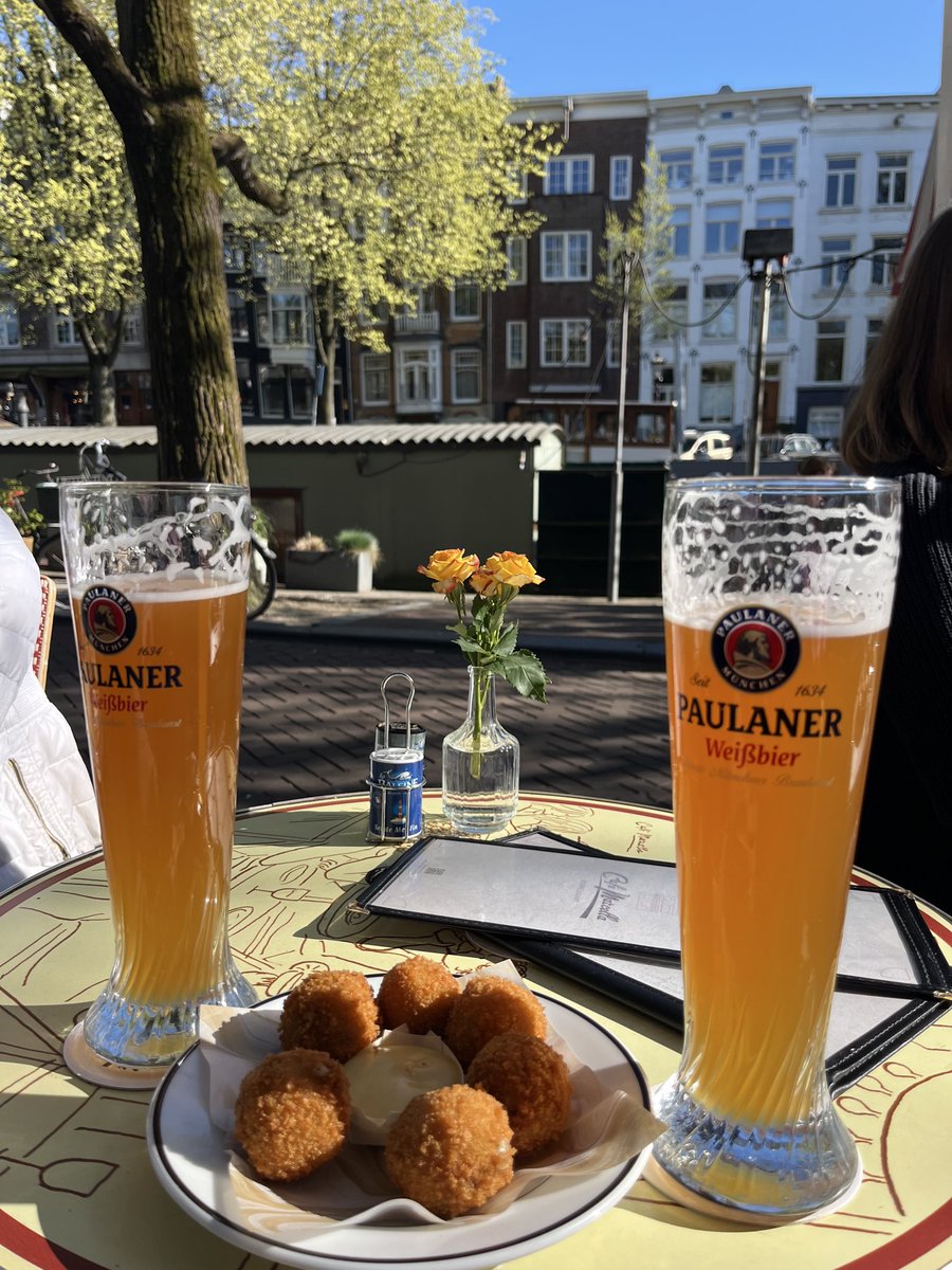EMutsaars's tweet photo. Today was another lovely sunny day in my home city of Amsterdam. It’s wonderful to experience that sense of freedom. Everyone can present themselves exactly as they wish, from ‘flamboyant types’ to ‘oat milk’ elites. I believe in a society for everyone, based on positivist &amp; love https://t.co/ydGbhHAp12