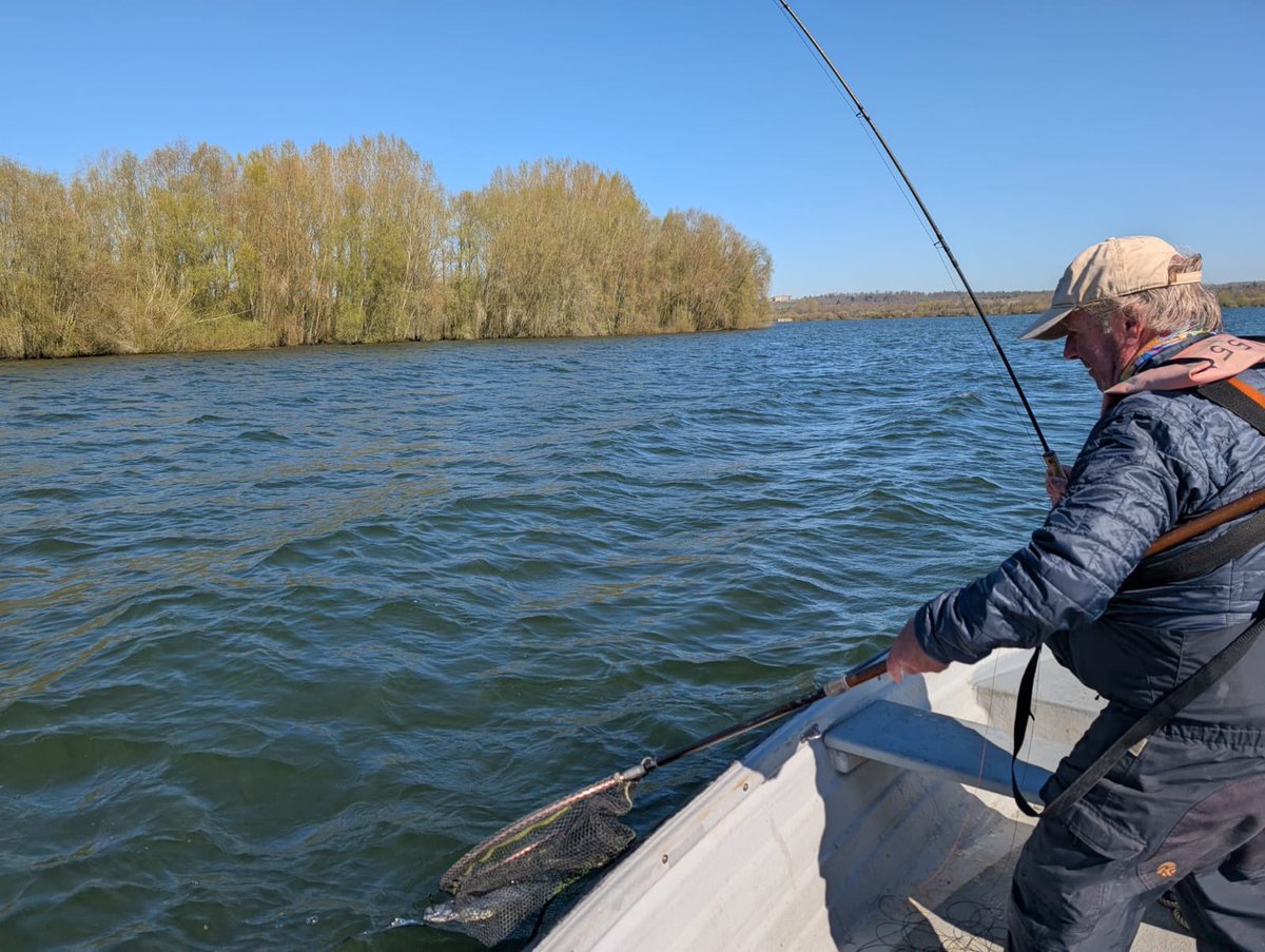 andyflyfisher's tweet image. A bright and a little more than breezy on Rutland Water today with John Miller.
Lovely to catch up with Lee and Martin too.
#flyfishing