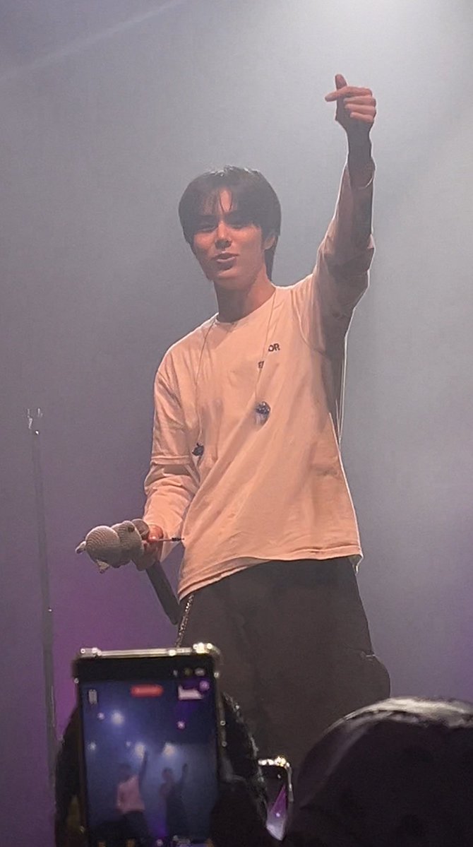 polia🖤 missing etume😣 tweet media