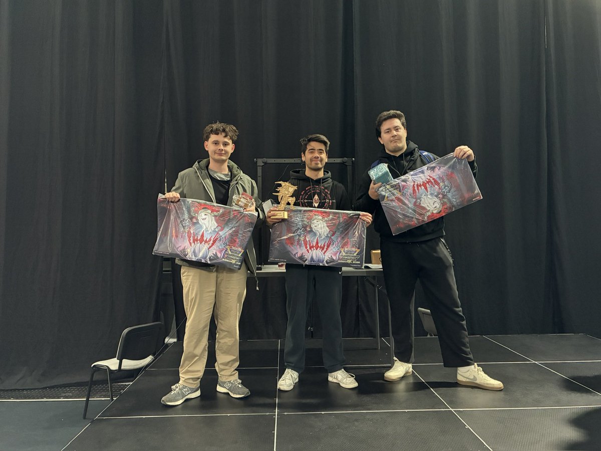 Ascend_TCG tweet media