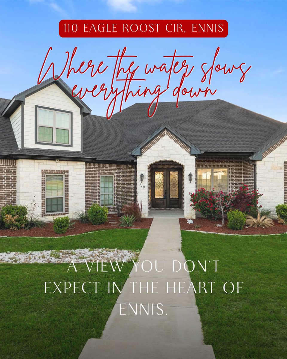 lesliemajors's tweet image. This is the kind of home that stops you for a second.

Water views in the heart of Ennis, a vaulted back porch,   and a wide-open layout with a massive upstairs flex space.

Not what you expect… and that’s the point.

📍 110 Eagle Roost Cir
#EnnisTX #DFWRealEstate