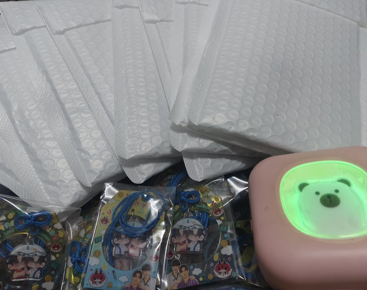 iเป็ดย่างเก้าชีวิต tweet media