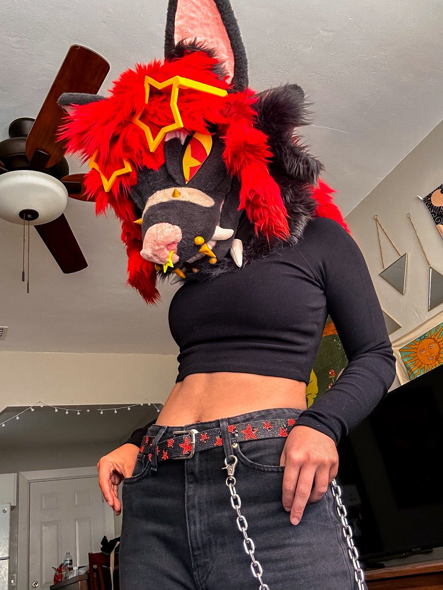 Mel 🦇 🐈‍⬛ tweet media