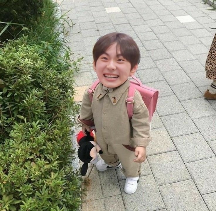 Si-eun (fan account) tweet media