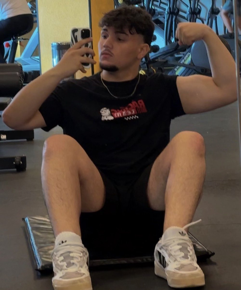 Léo 💙 tweet media