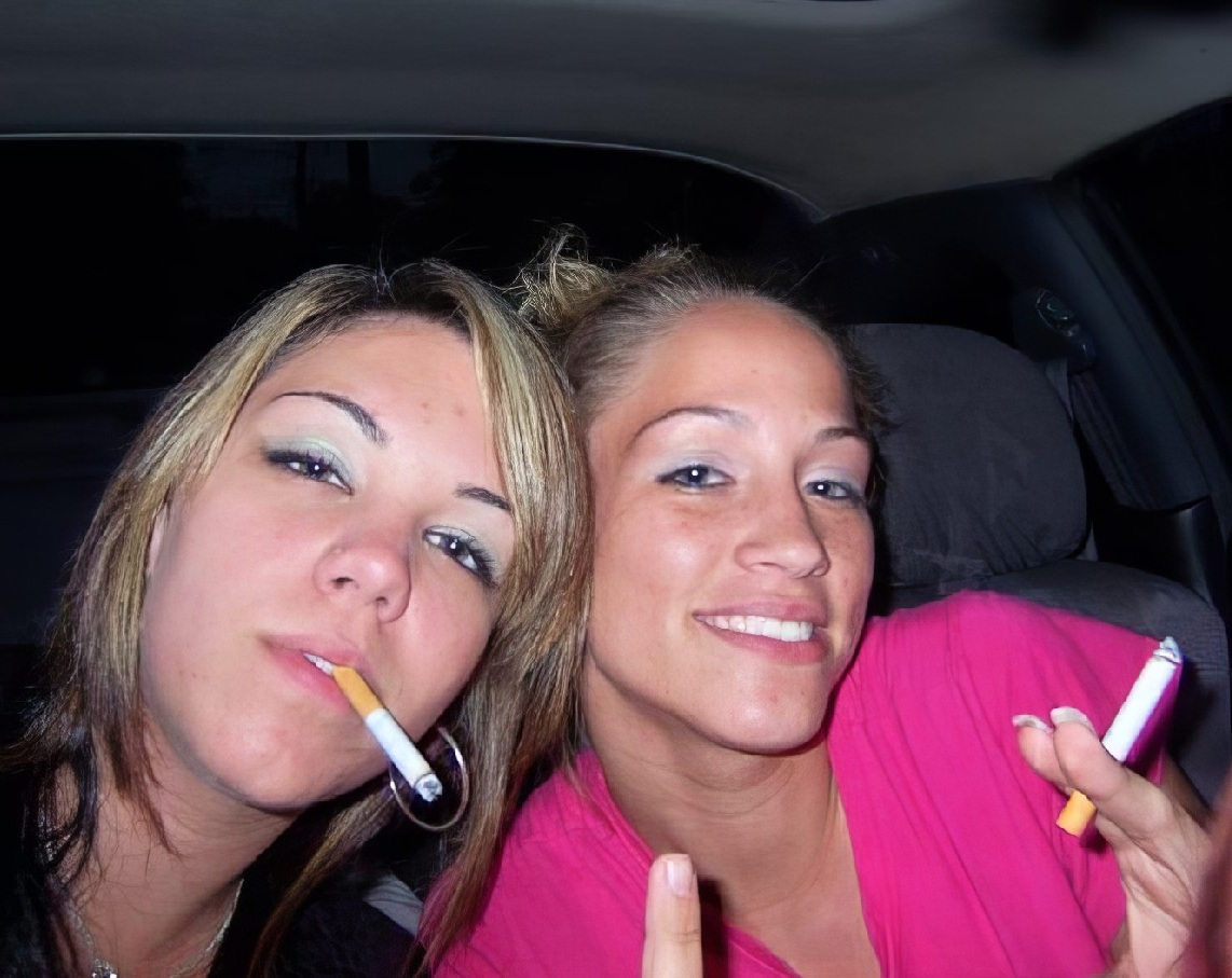 Smoking girl lover tweet media