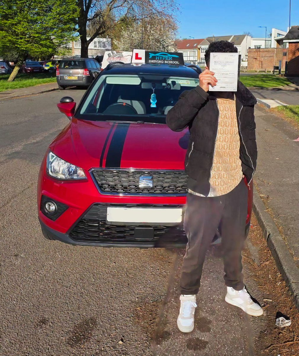 HyperDrivingSch's tweet photo. 👏 Congratulations, Alan!.. Passed at Hendon Test Centre today! 🚗
.
.
#HyperDrivingSchool https://t.co/xchWiomTmQ