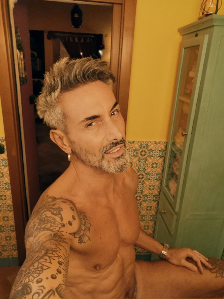 callingfans.com/roberto-morett…