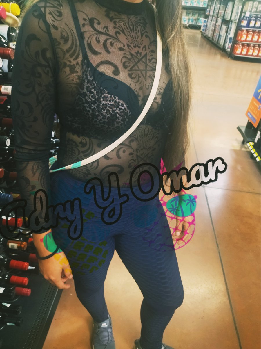 AdryanaOmar's tweet photo. Buenas tardes👠😋 Disfrutando el calorcito... https://t.co/1KmOLLPQbD