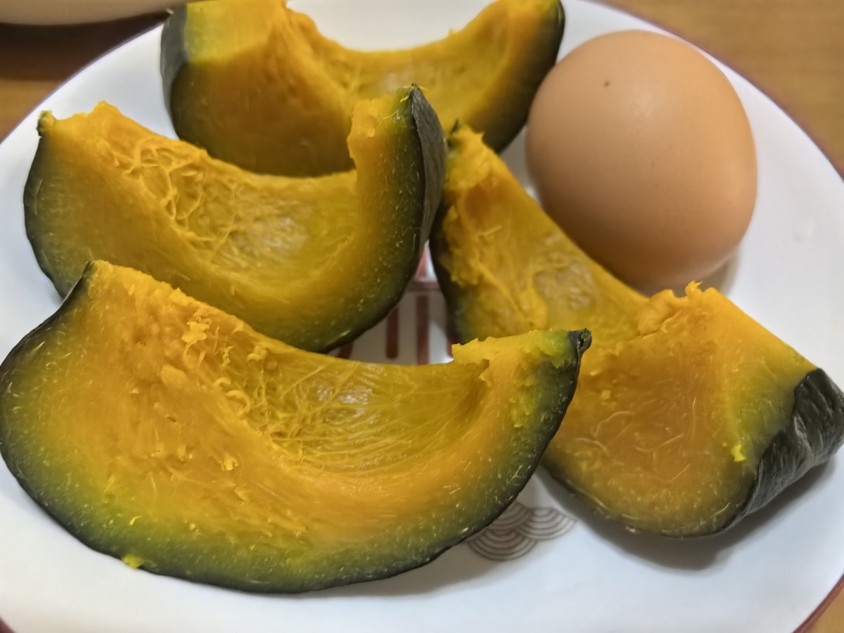 WhiteJuly's tweet image. "Crispy, sweet, u0026 so shareable—these honey-glazed nut clusters are my go-to for movie nights + snack swaps!  Who’s grabbing a handful #SnackTimeJoy #NutLovers"