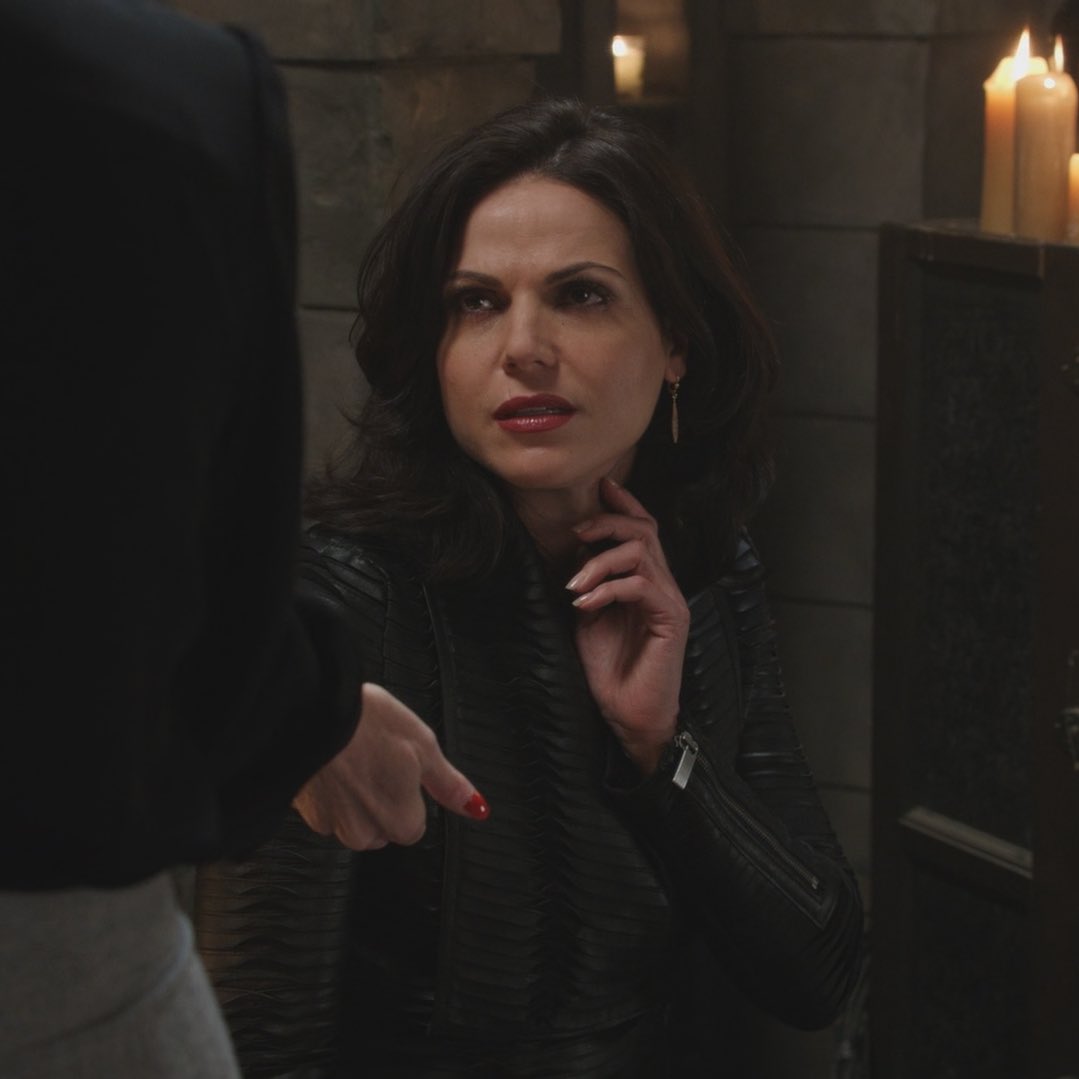 daily regina mills tweet media