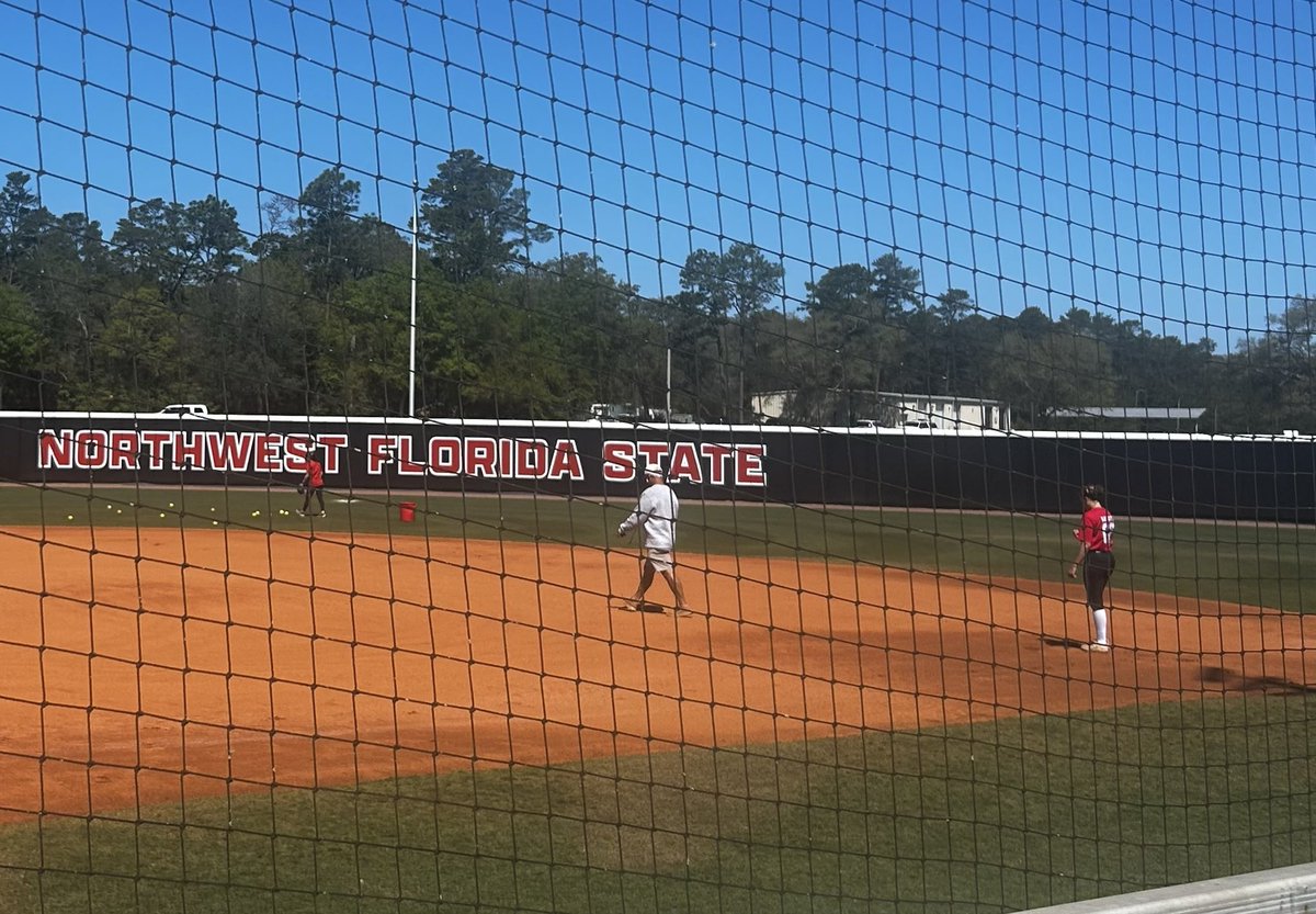 Molly Abbott tweet media