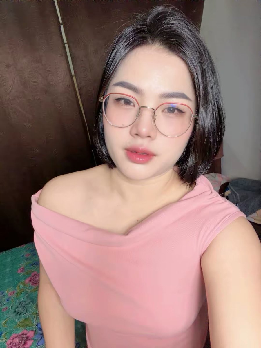 Wiwaiwan's tweet photo. ศรีสะเกษเหงามาก #รับนวด #ศรีสะเกษ #คืนนี้นะ0637310888 https://t.co/ujxIZTgRRr