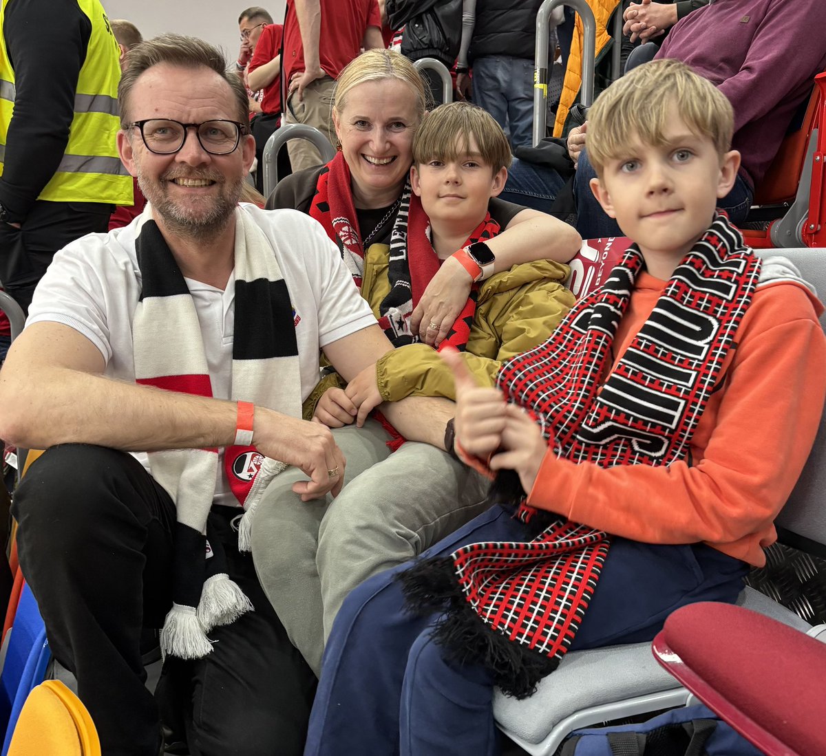 RKacinskas's tweet image. #Vilnius BC Rytas #basketball fans showed massive support in #Prague, turning an away #FIBA Champion League game into a home-like atmosphere against Nymburk ERA. 

#BasketbalCL