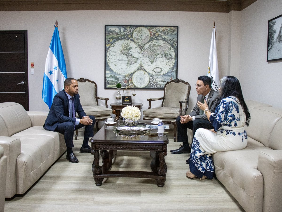 Radio Cadena Voces tweet media