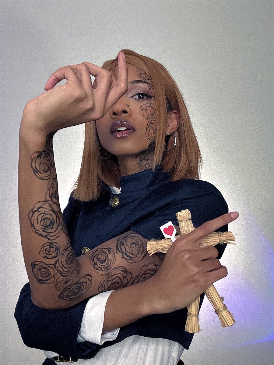 DEEgitalDiva💿 tweet media