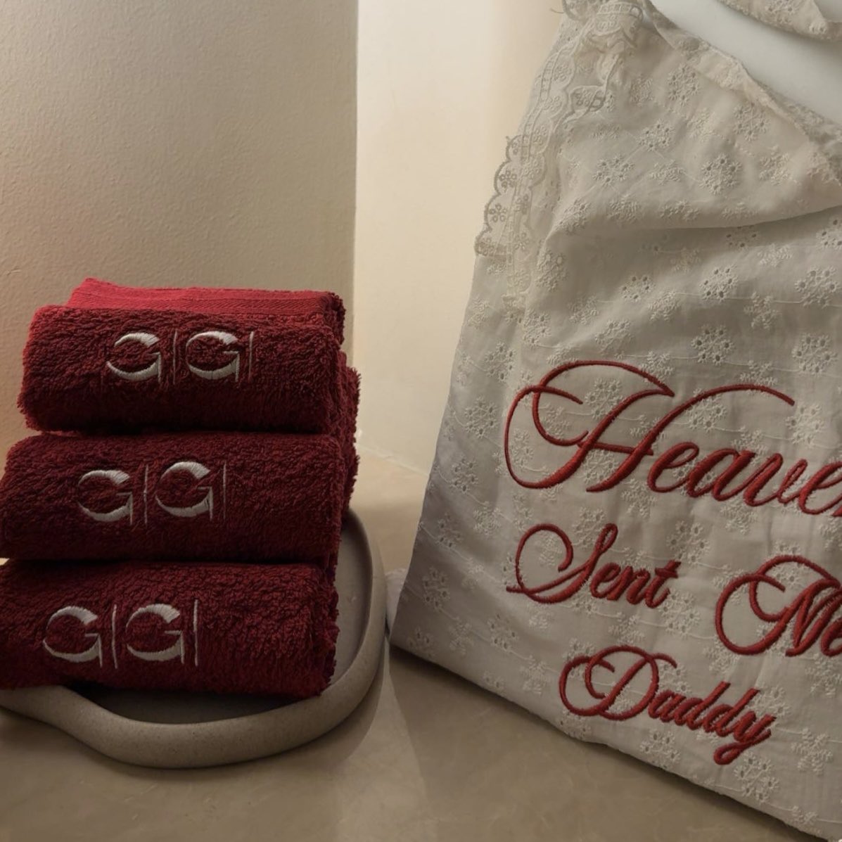 بنت زايد tweet media