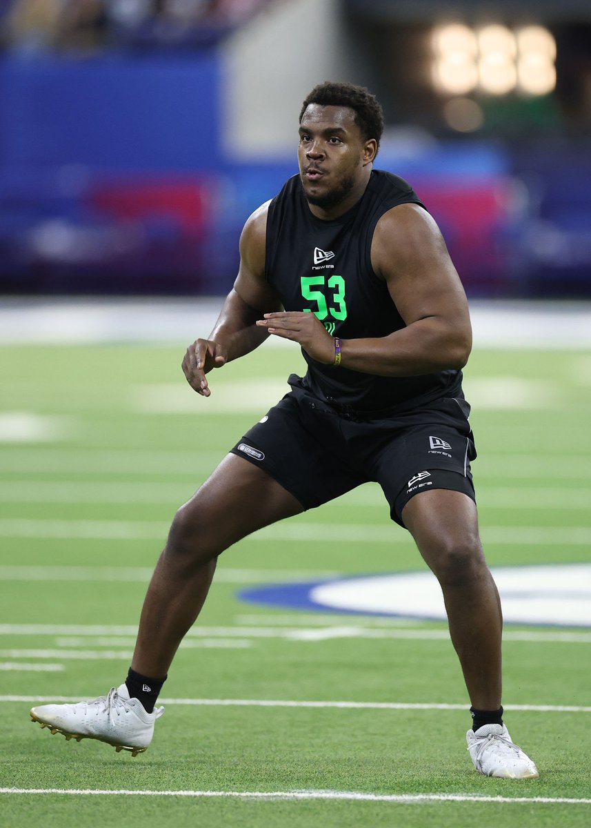 AaronWilson_NFL's tweet image. Notre Dame @NDFootball offensive tackle Aamil Wagner (6-6, 306, 5.01 speed #NFLCombine, team captain, zero penalties fewest among #NFLDraft tackle prospects) 2.4 % pressure rate allowed on drop-back sets, 34 1/2 inch arms, two-year starter) has met in-person with #Saints formal,