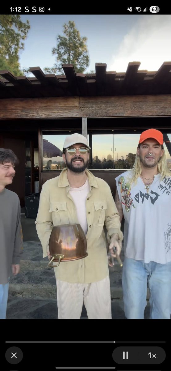 ria ✮⋆˙ tweet media