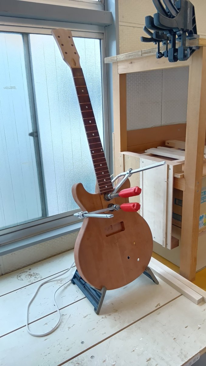 Ranmaru guitars tweet media