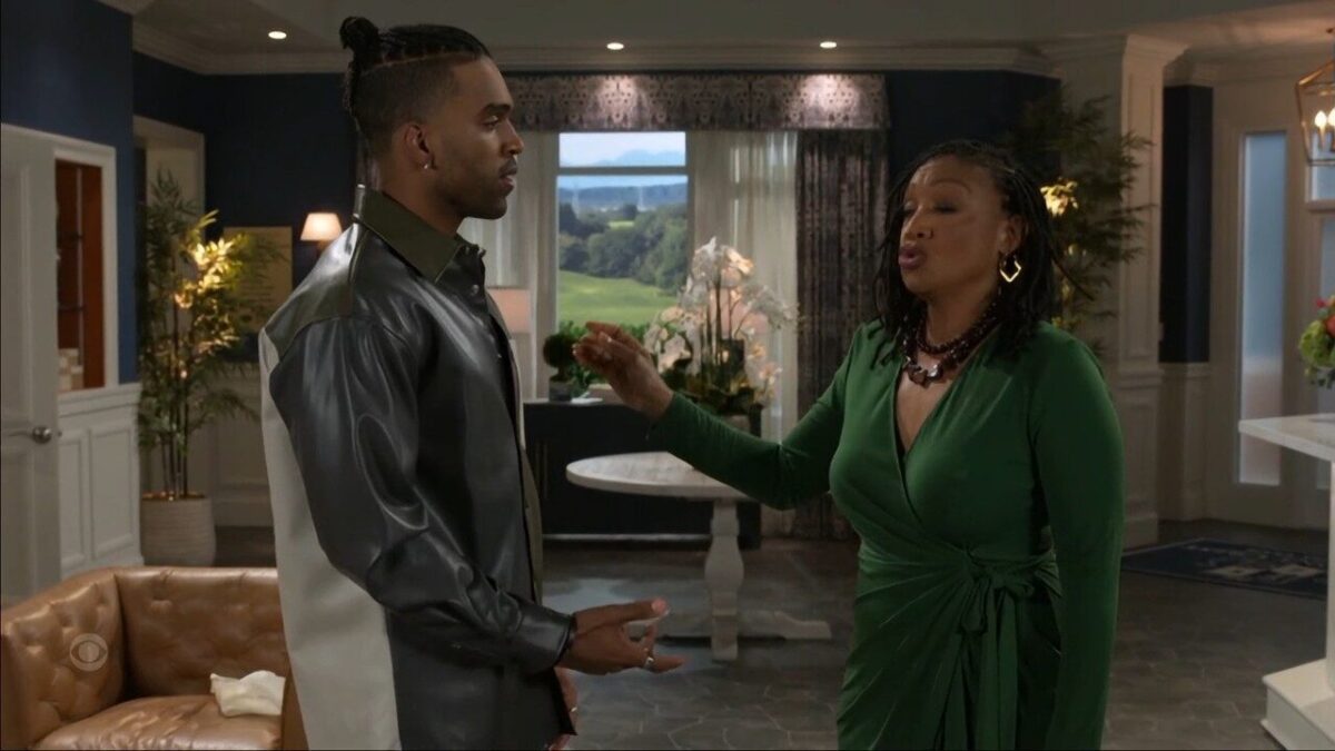 SoapsSpoilers's tweet image. Beyond The Gates Recap April 7: Eva Overhears Darlene Telling Izaiah to Drop Her, and Smitty’s Determined to Snoop

soapsspoilers.com/beyond-the-gat…

#BTG #BeyondTheGates