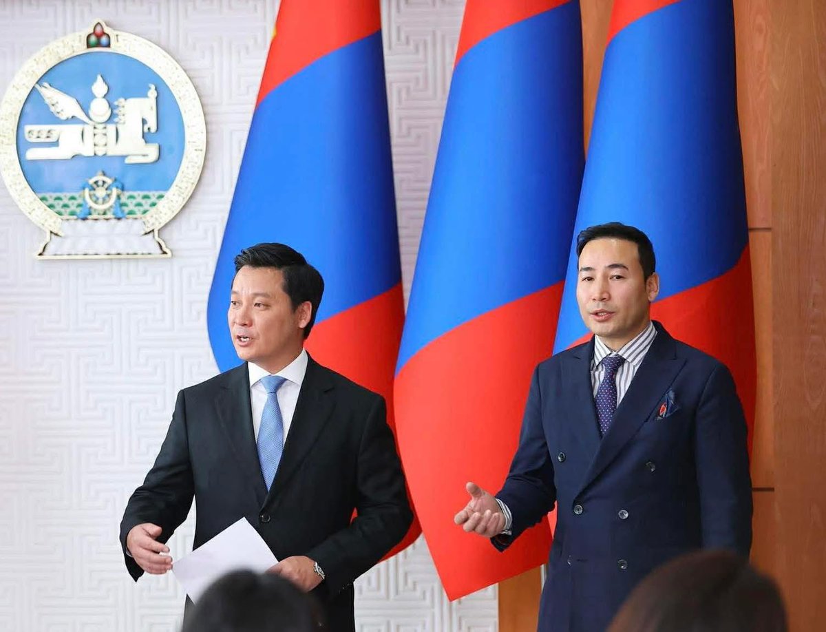 Negdel Sanjsuren tweet media