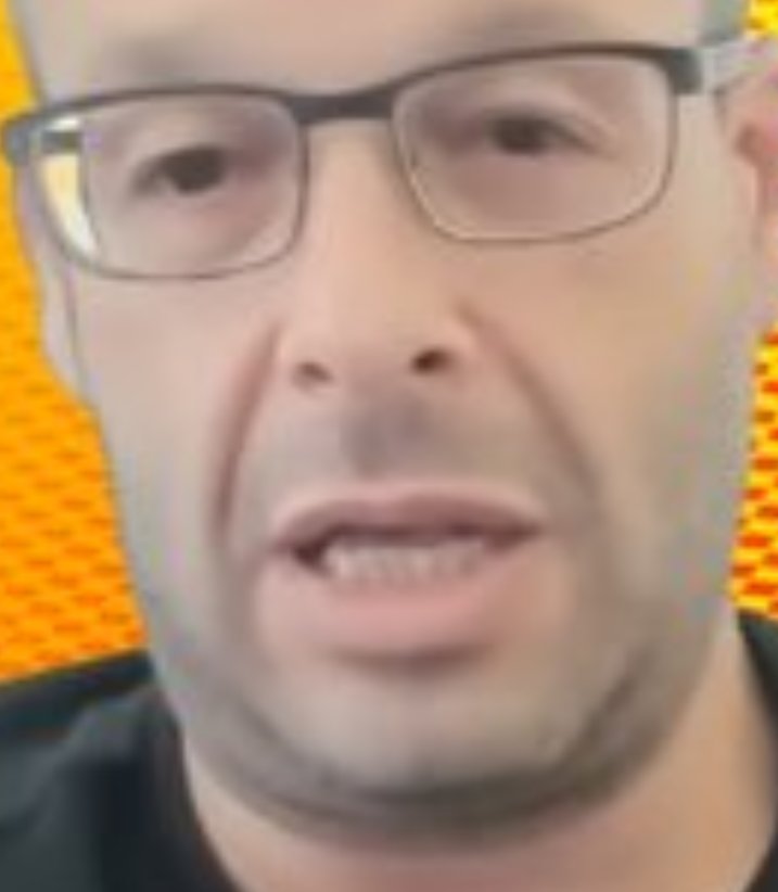 Trump wears makeup tweet media