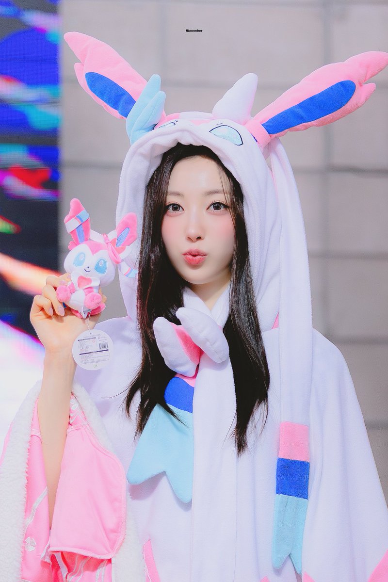 260405

#하이키 #리이나
#H1KEY #RIINA