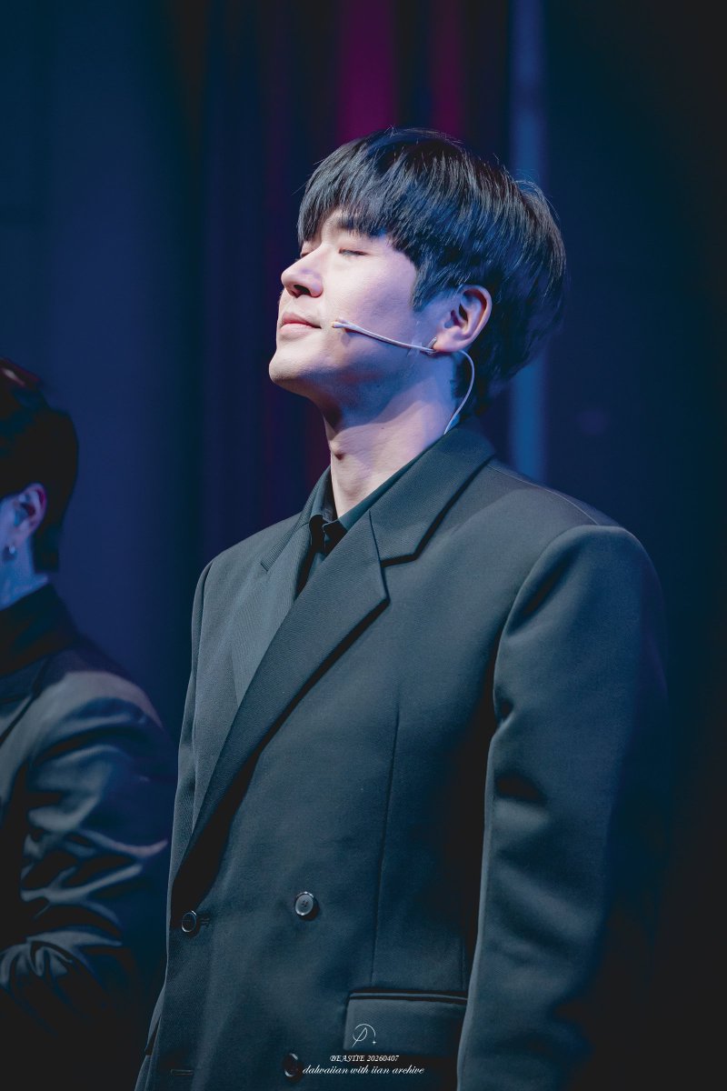 iian VIOLET tweet media