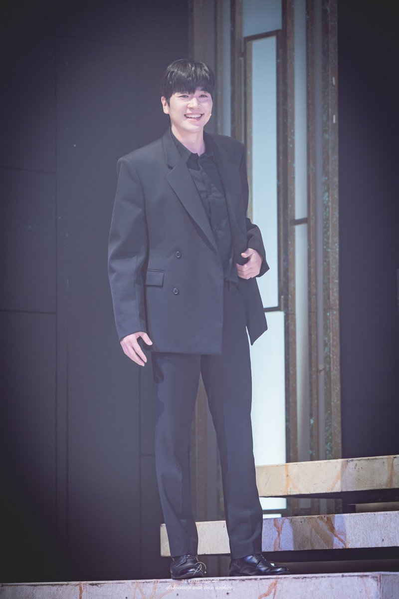 iian VIOLET tweet media