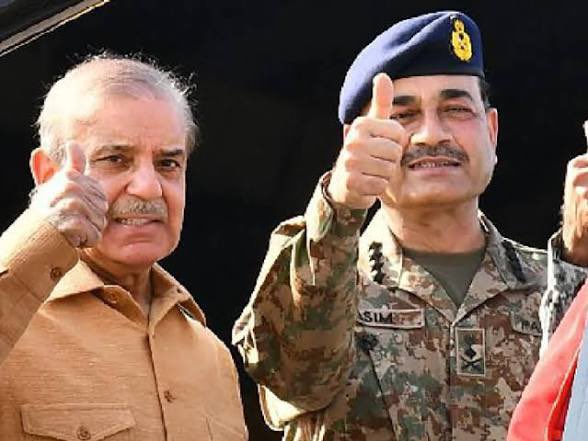 اور تو جسے چاہے عزت دے اور جسے چاہے ذلیل کرے، ہر طرح کی بھلائی تیرے ہی ہاتھ ہے، بے شک تو ہر چیز پر قادر ہے۔
القرآن