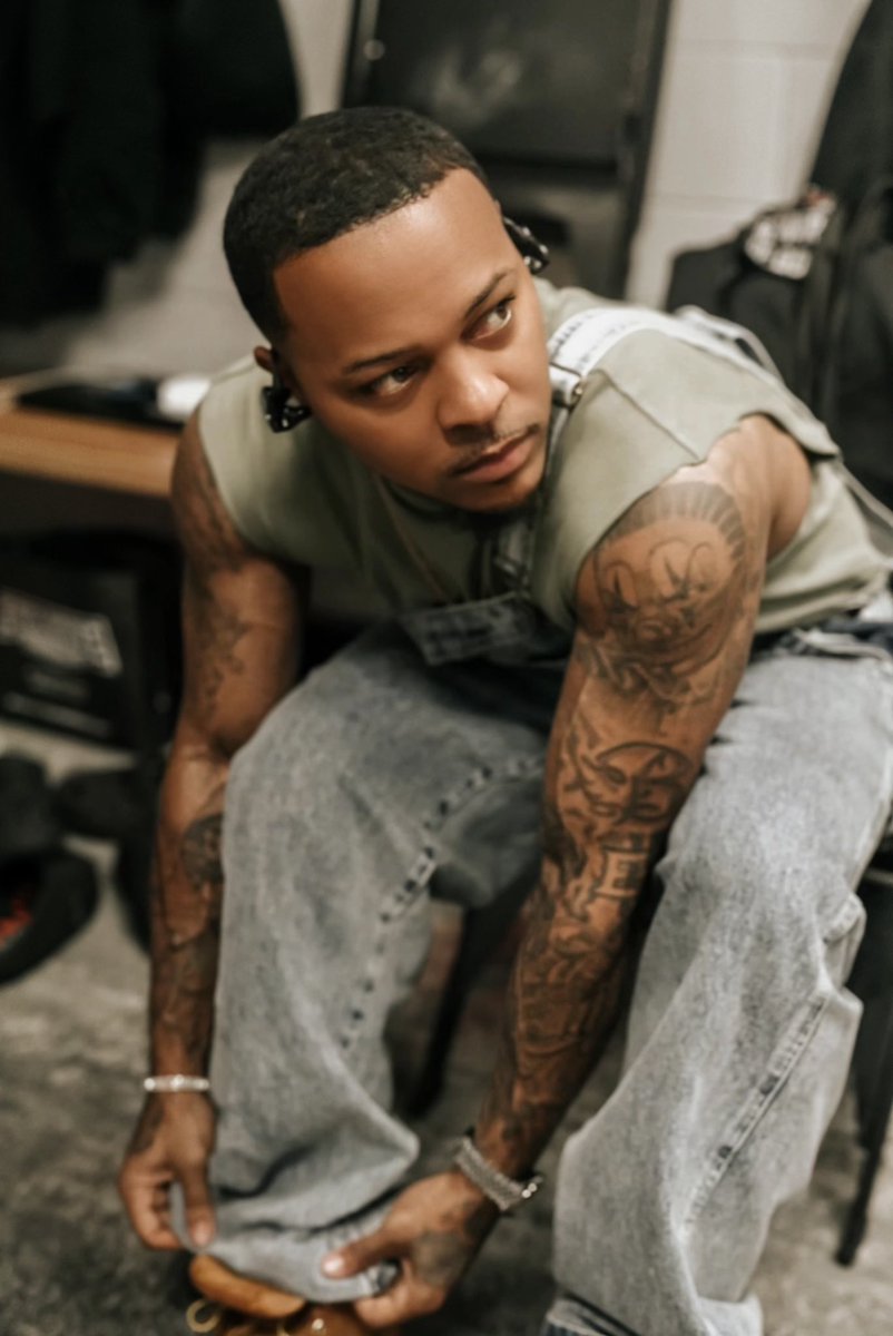 smoss's tweet photo. Newark Nj it was a pleasure! Time to take this show to the ATL https://t.co/BzDdXWvtOt