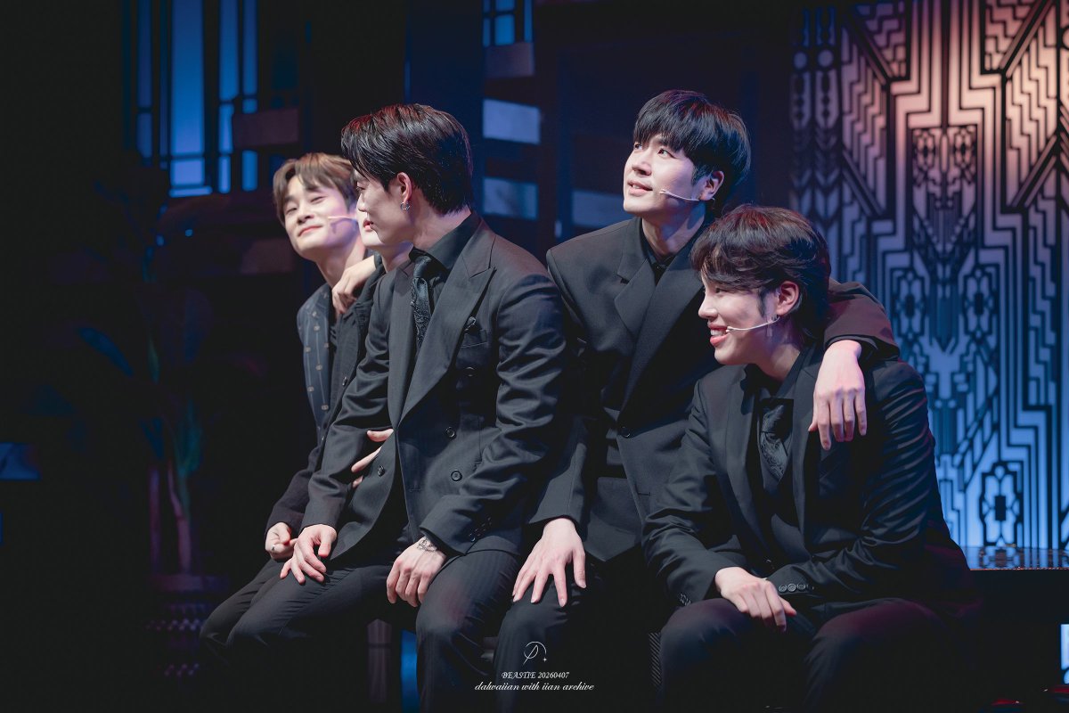 iian VIOLET tweet media