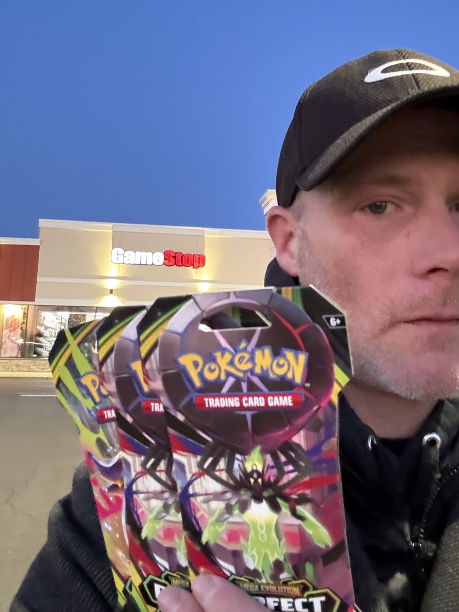 Tomorrow is one of my son’s birthdays so Tuesdays are for @GameStop this week! Pokemon Perfect Order! 🏴‍☠️💚