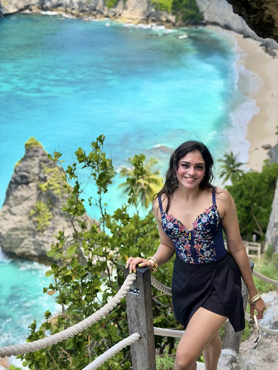 varshinivenkat_'s tweet image. Birthday in Bali ❤️
#birthday #April7th #bali